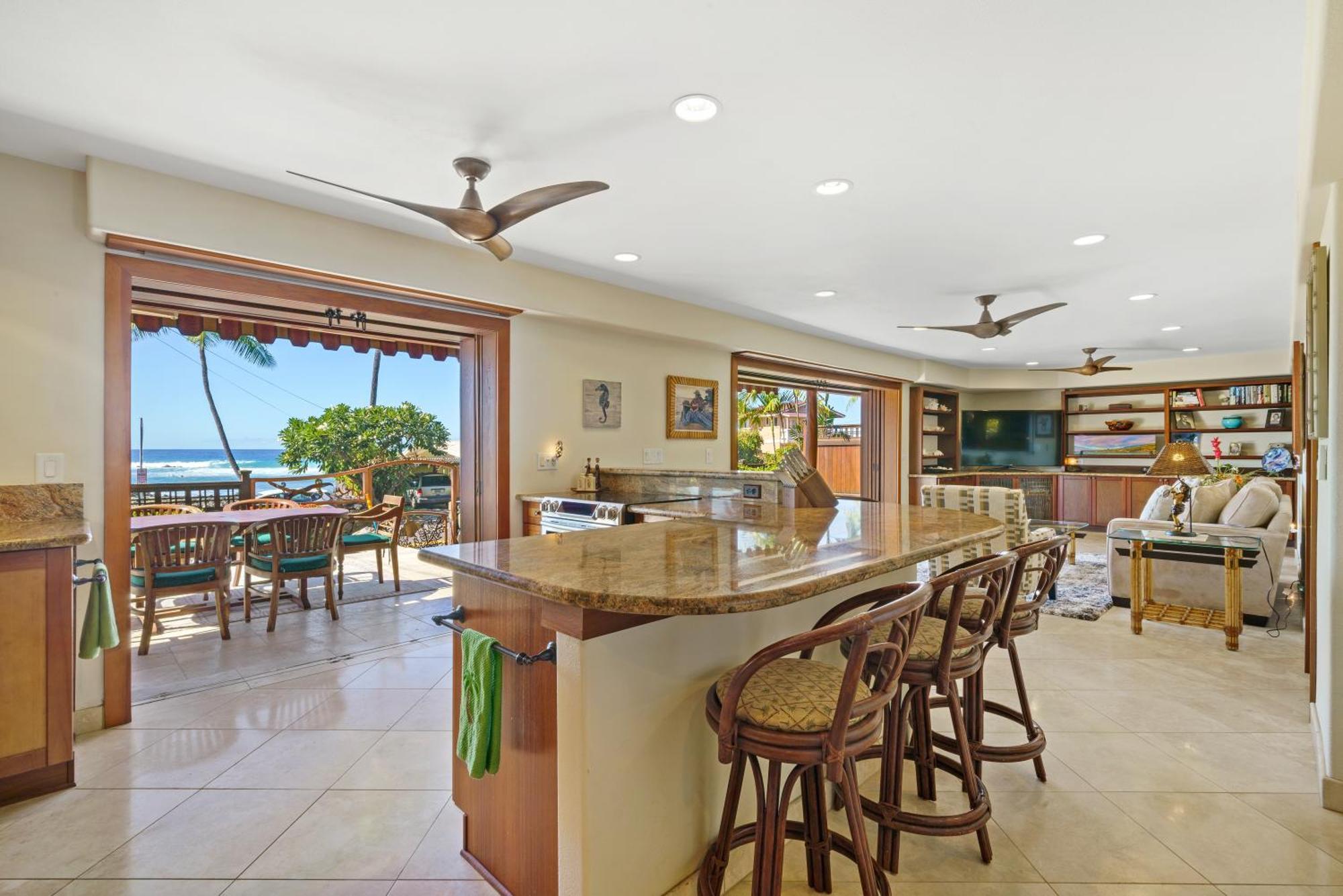 Seaspray Oceanview Apartment